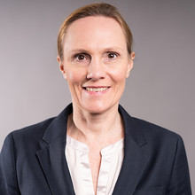  Susanne Farha