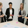 Teilnehmerinnen aus dem Jahr 2021 bei einem der internen Netzwerktreffen.
